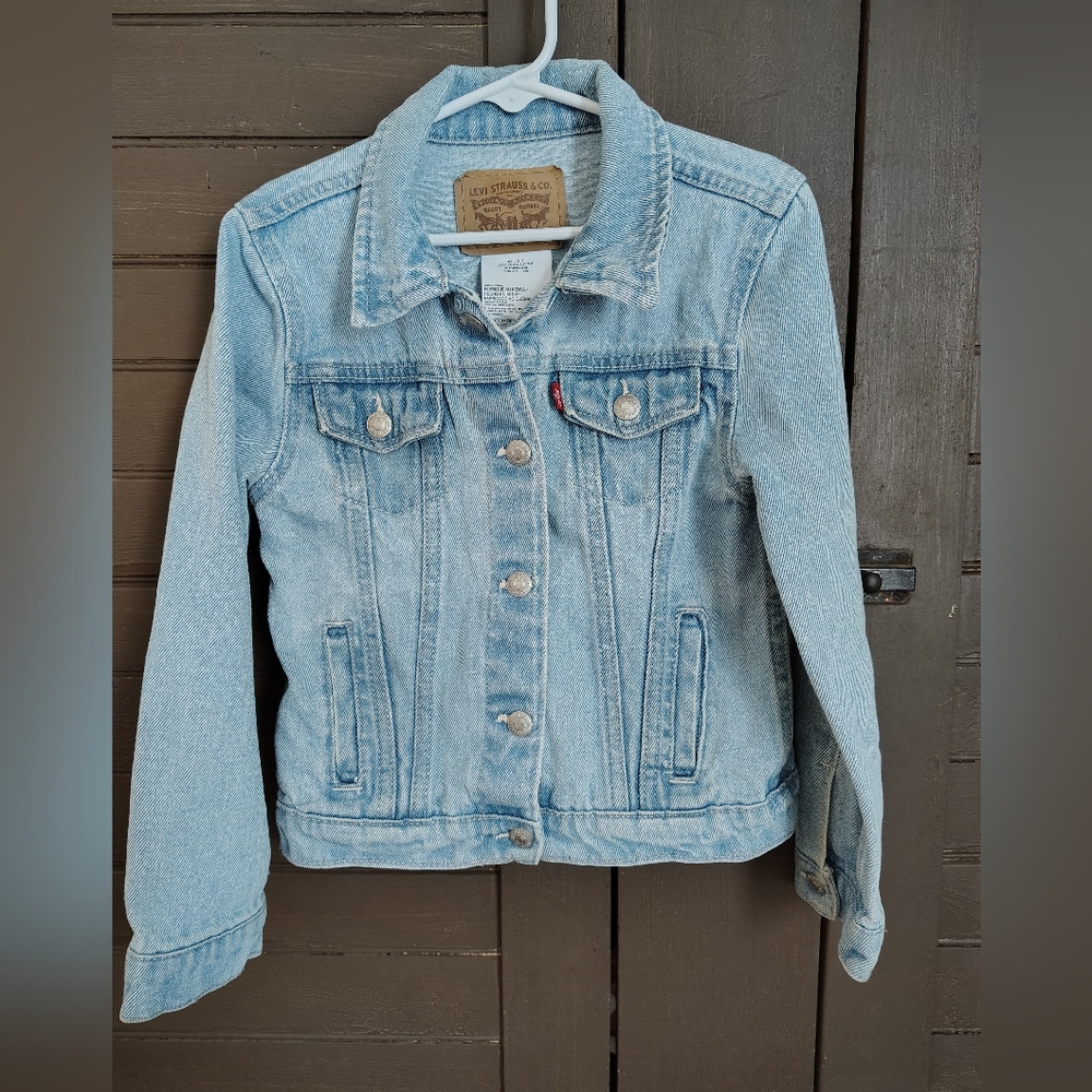 Levi's Denim Light Wash Jean Jacket Girls Size 6X Large